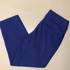 Apt. 9 Essentials crop